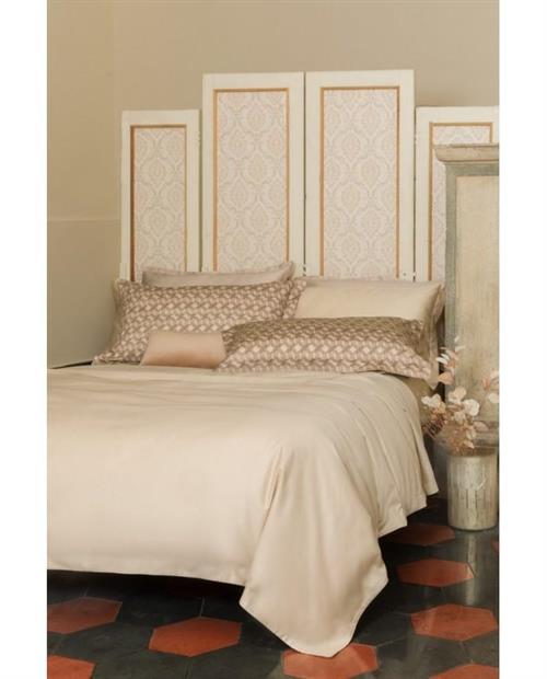 PARURE COPRIPIUMINO NEITH 255X255 PERLA